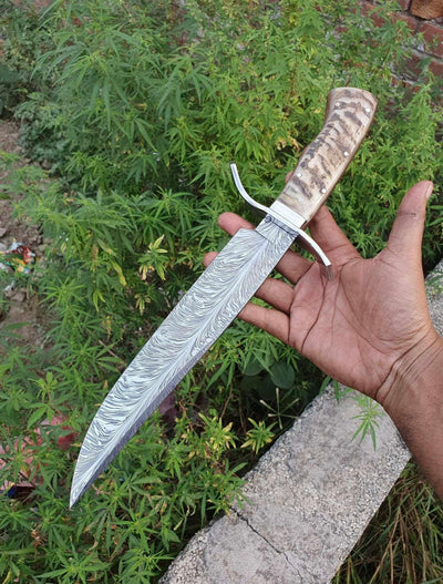 Damascus Steel Feather Pattern Bowie Knife Ram Horn Handle