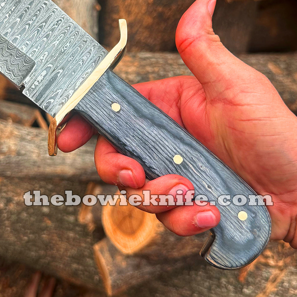 Classic Western Bowie Knife Damascus Steel Blade Wood Handle With Sheath DK-262