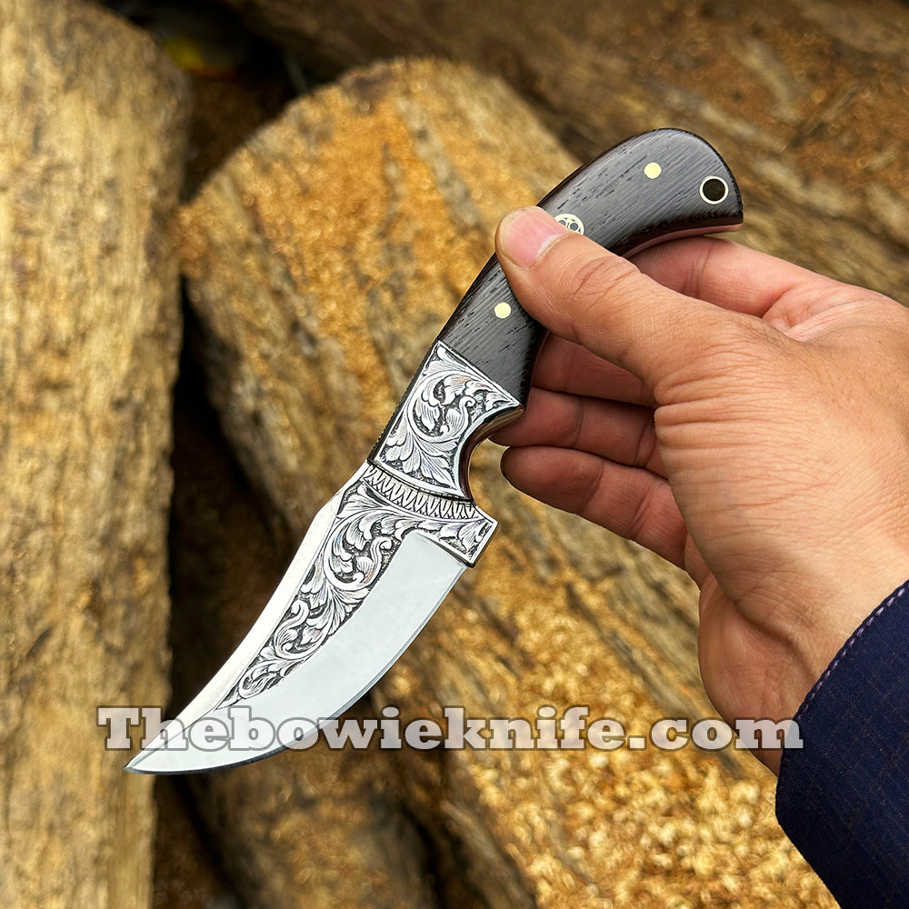 Custom Hunting Knife Hand Engraved Steel Blade Full Tang With Leather Sheath DK-259