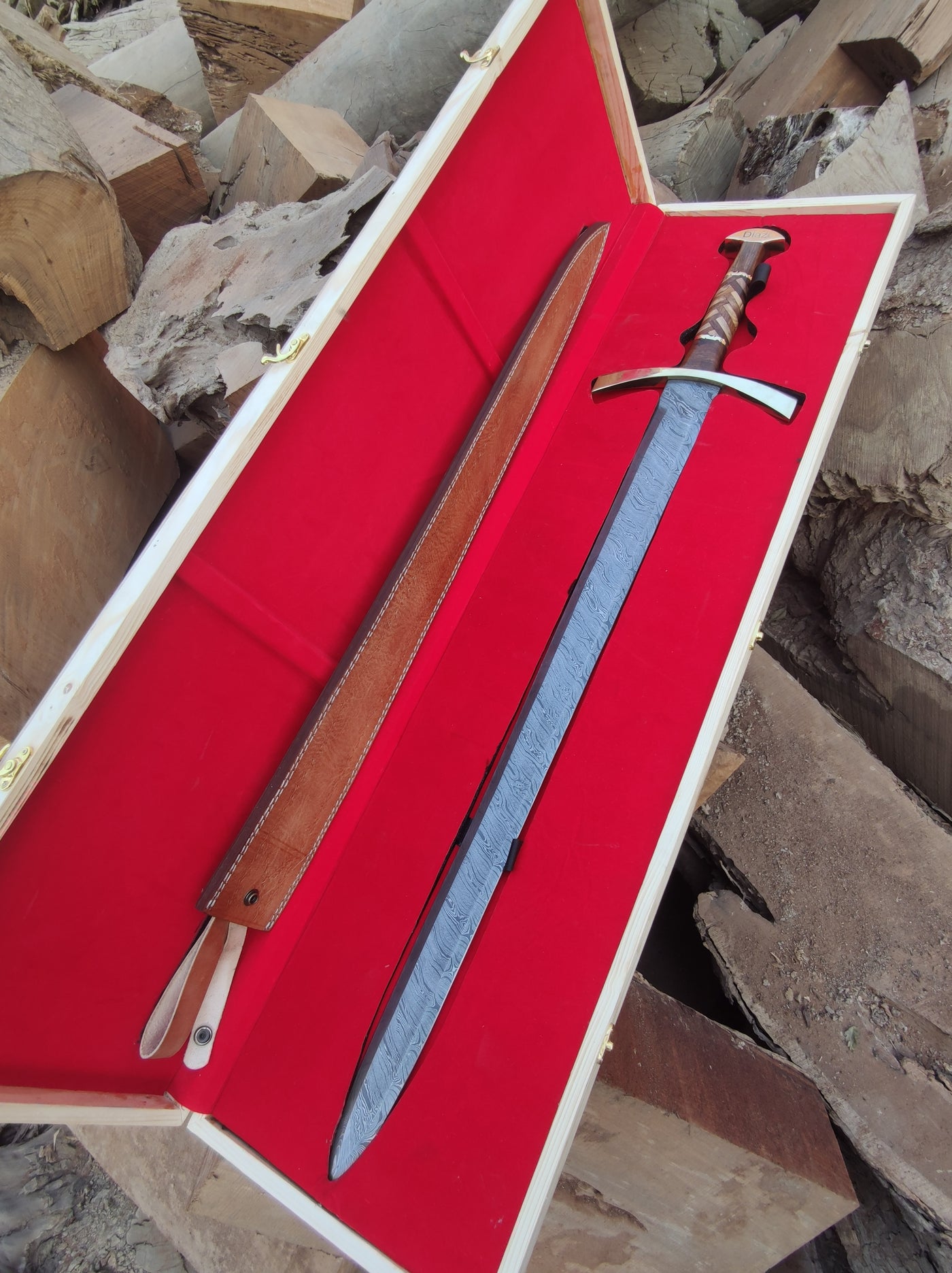 Custom Handmade Damascus Sword With leather Sheath DK-118