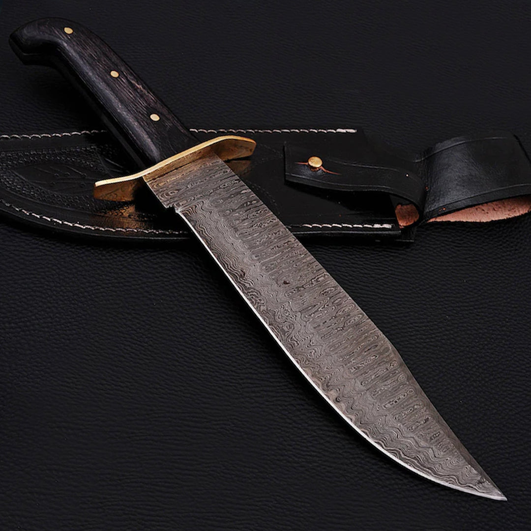 Good AE#89 Custom Made Damascus Steel Hunting BOWIE Knife With Beautiful Handle & Leather Sheath