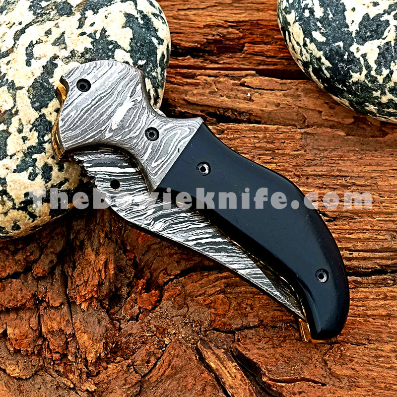 Folding Pocket Knife Bull Horn Handle Damascus Blade FK-055